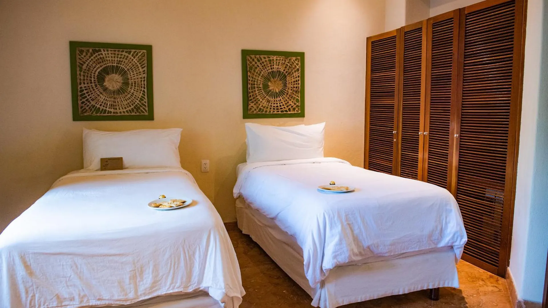 Porto Playa Condo Hotel And Beach Club Πλάγια Ντελ Κάρμεν 4*,  Μεξικό
