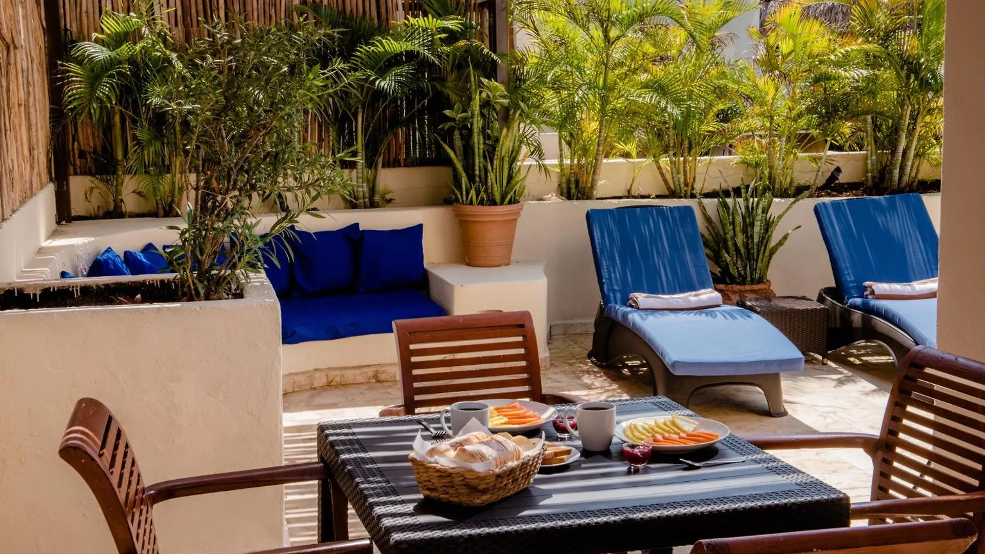 Porto Playa Condo Hotel And Beach Club Playa del Carmen 4*,